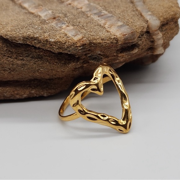 FP Jewelry 14k Gold Ring Heart Bohemian Style ONE SIZE / ADJUSTABLE - Picture 1 of 5